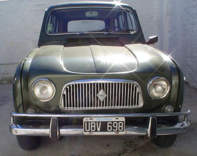  Argentina who has a 1968 Renault 4 Parisienne for sale