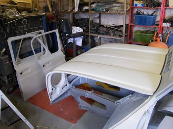 Bonnet and doors in self etch primer