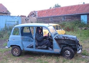 The Renault without doors