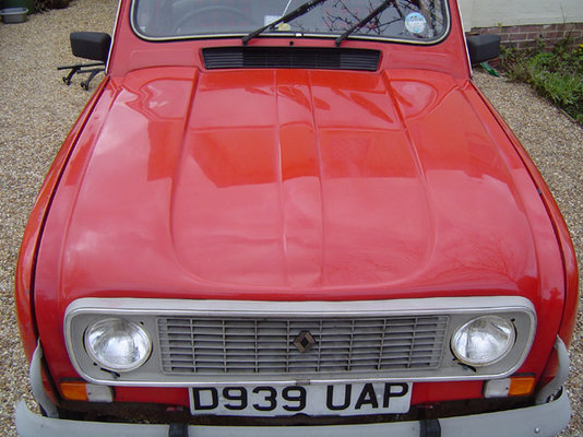 Bonnet from front.jpg