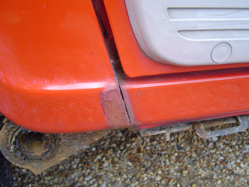 Offside rear rust.jpg