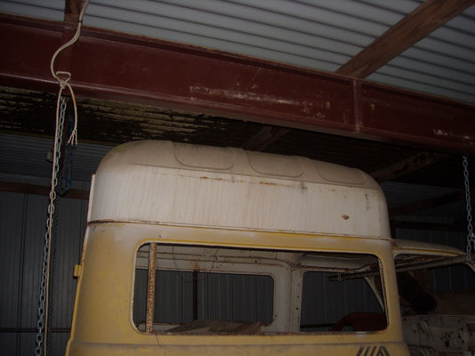 r4van resize to 700.jpg