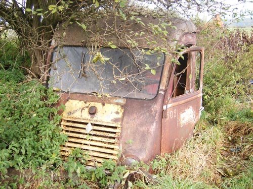 rusty-Renault.jpg