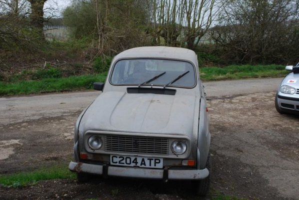 renault 1.jpg