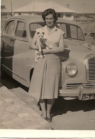 mom1.jpg