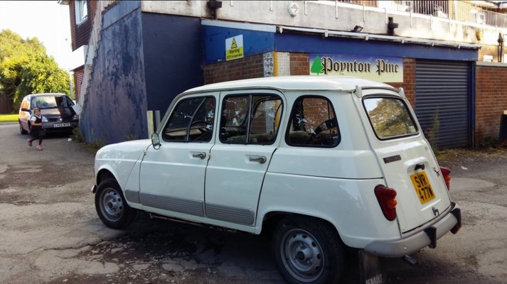 renault 4 004.jpg