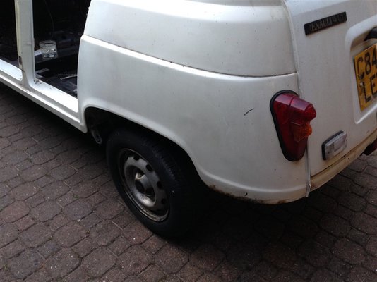 rear left 02.jpg