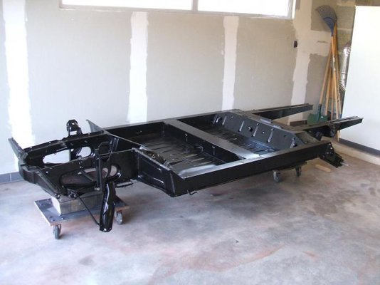145 Châssis peint.jpg