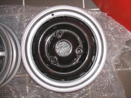 182 Roue de secours.jpg
