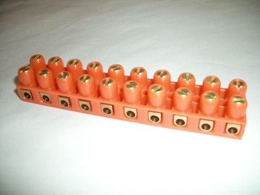 orange connectors.JPG