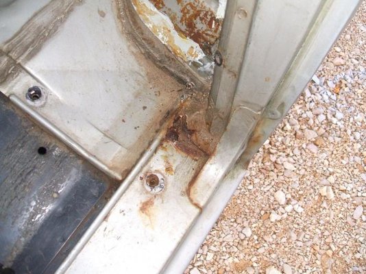 204 Coin de porte arrière gauche.jpg