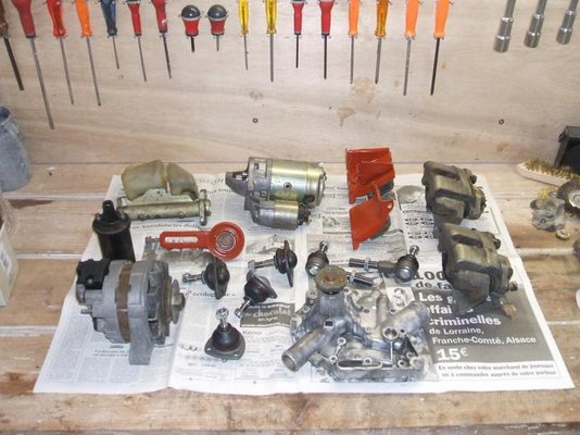242 Pièces nettoyées.jpg