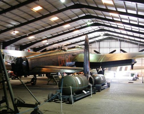 lancaster-bomber.jpg
