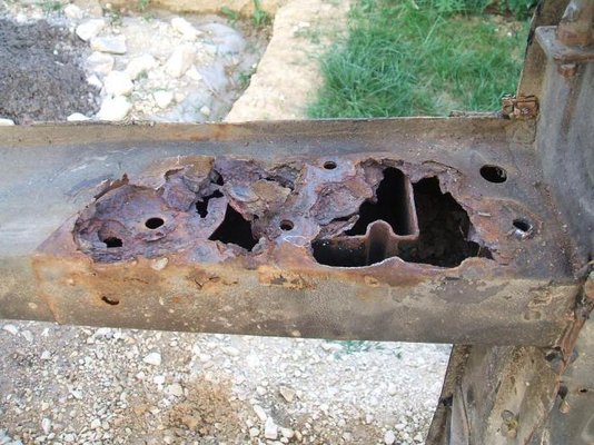 323 Corrosion 3.jpg