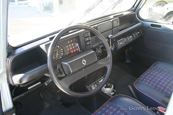 90_4-09.jpg