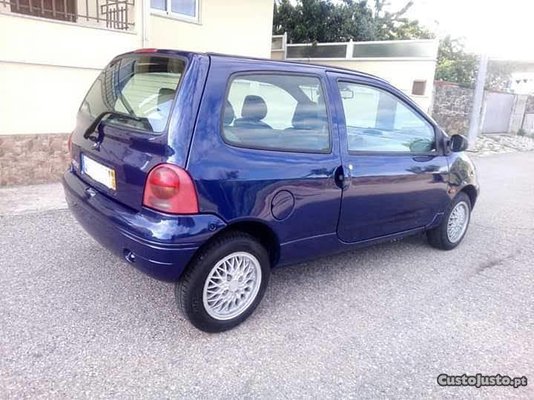 7932161589-renault-twingo-1-2.jpg