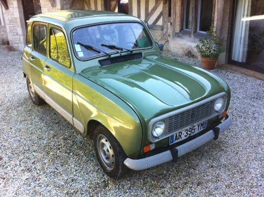 Renault 4 GTL Clan.JPG