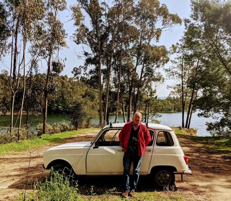 Jobbins at the lakes.jpg