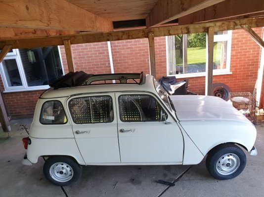 R4 Open Roof Side.jpg