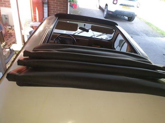 r4 Open Roof.jpg