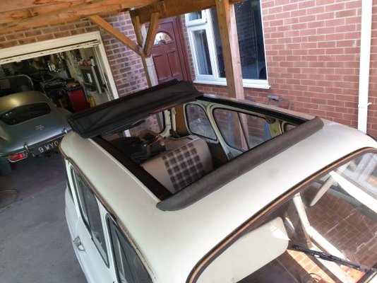 R4 Open Roof Front.jpg