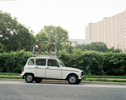 Nao Tomii_Renault_Portra 800-11.jpg