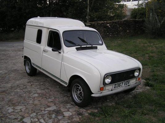050.jpg