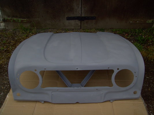 R4 Bonnet Mk2 a.JPG