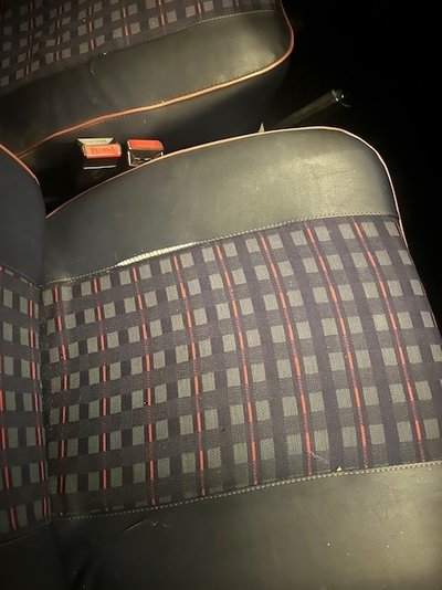 Seat 1.jpg Seat 1.jpg