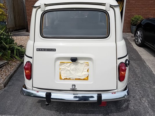 Renault 4 j.jpg