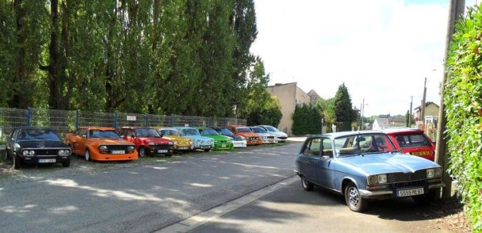 various_renaults.jpg