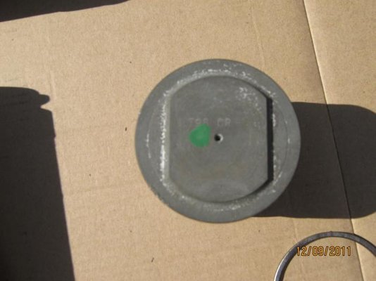 R4 Pistons & Liners 003.jpg