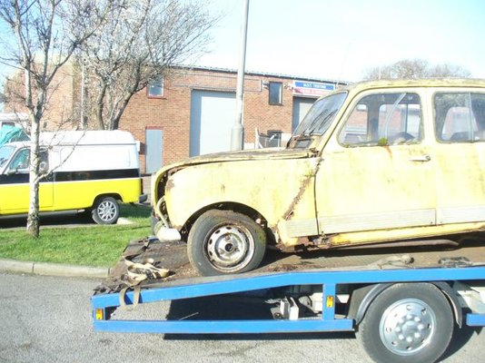 Renault_4_011.jpg