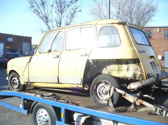 Renault_4_012.jpg