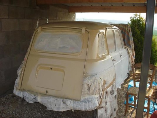 212 Peinture hayon.jpg