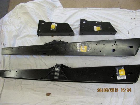 R4 parts 001_001_912x684.jpg