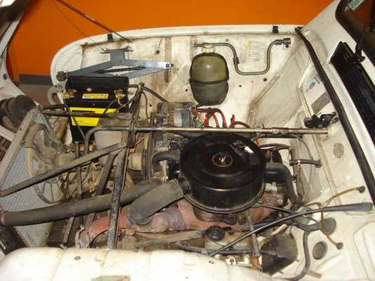 011 Compartiment moteur.jpg