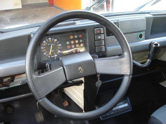 048 Volant Supercinq.jpg