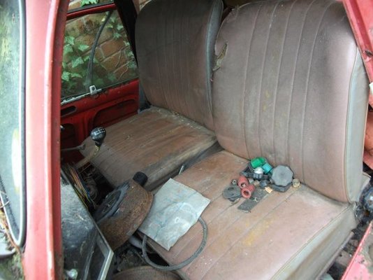 Renault 4 stuff 4 sale 003.jpg