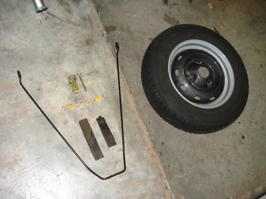 810 Eléments roue de secours.jpg
