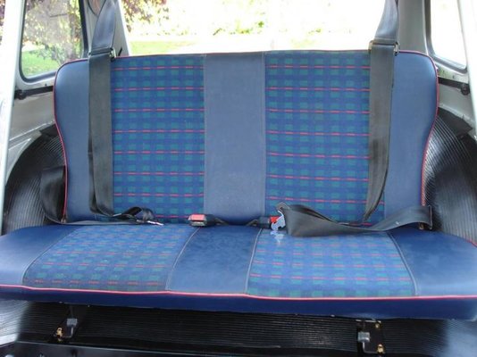 826 Banquette en place.jpg