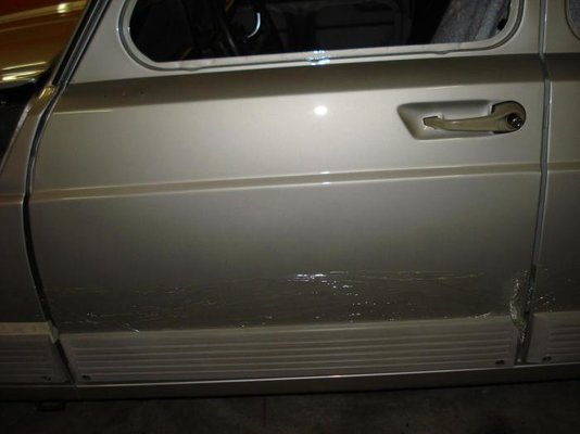 957 Jeu porte avant.jpg