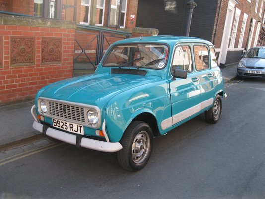 renault 4 001.jpg