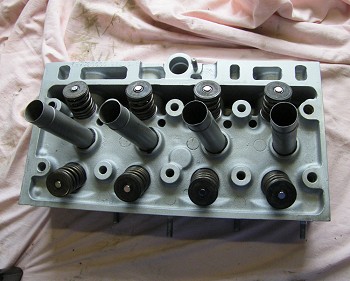 Very clean cylinder head