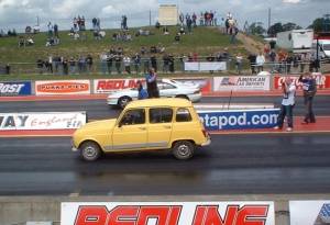 Renault 4 on the start line