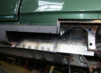 Repair to the inner sill mounting