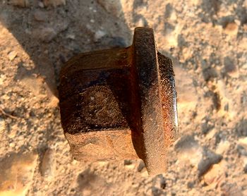 Renault 4 wheel nut